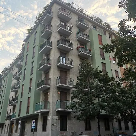 Red Ribbon 2* Milano