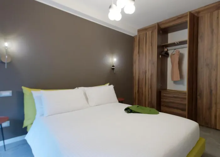 Red Ribbon 4* Mailand