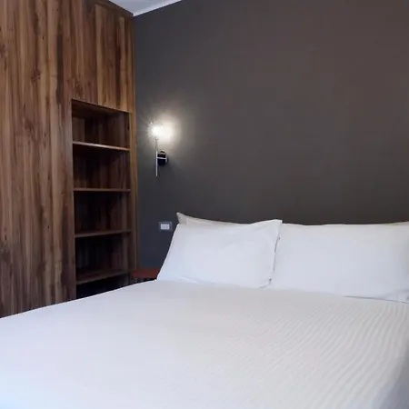 Red Ribbon Guest house Milan